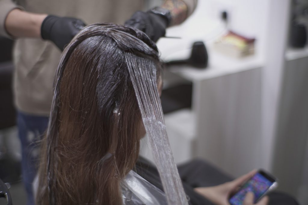 Skadet og matt hår? Sats på en hårbalsam!