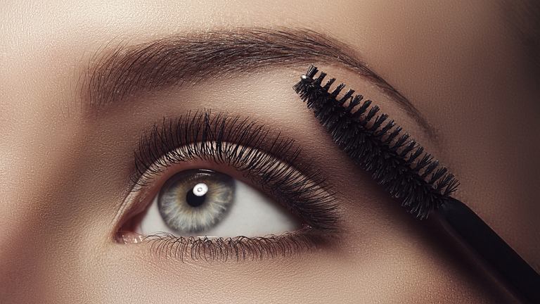 Øyenbrynstyling og Vedlikehold: